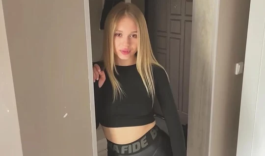 Russian young girl in leggings substitutes holes for homemade porn...