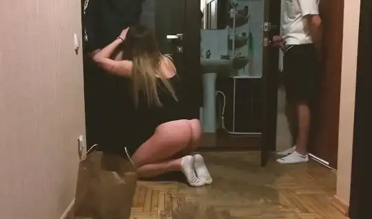 Russian girl cheating on her boyfriend and framing holes for homemade ...