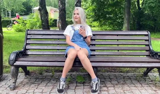 Russian couple in public in the park fucks in a vaginal slit and catch...