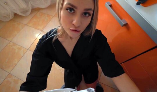 The student in the morning enjoyed the pussy of a Russian neighbor in the kitchen